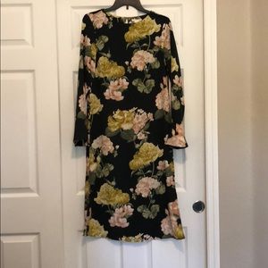 H&M size 6 dark green floral dress